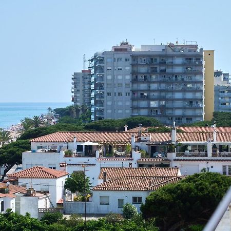 Lovely 2 Bedroom Apartment With Terrace Blanes Bagian luar foto