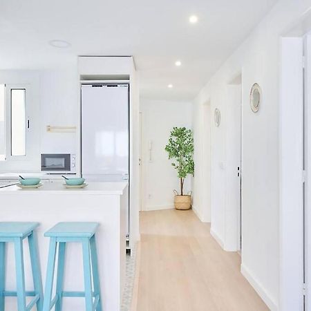 Lovely 2 Bedroom Apartment With Terrace Blanes Bagian luar foto