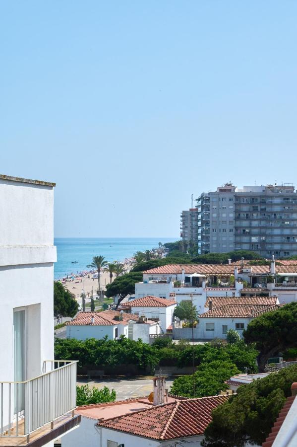 Lovely 2 Bedroom Apartment With Terrace Blanes Bagian luar foto