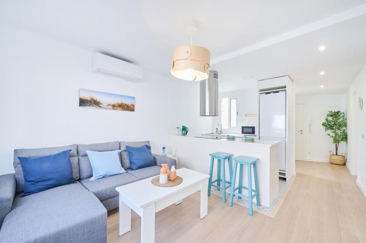 Lovely 2 Bedroom Apartment With Terrace Blanes Bagian luar foto