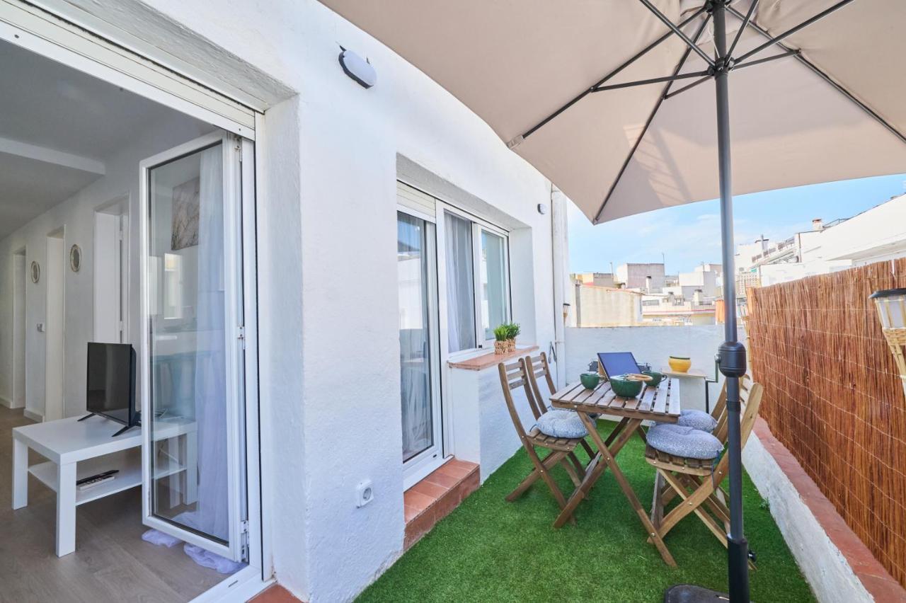 Lovely 2 Bedroom Apartment With Terrace Blanes Bagian luar foto
